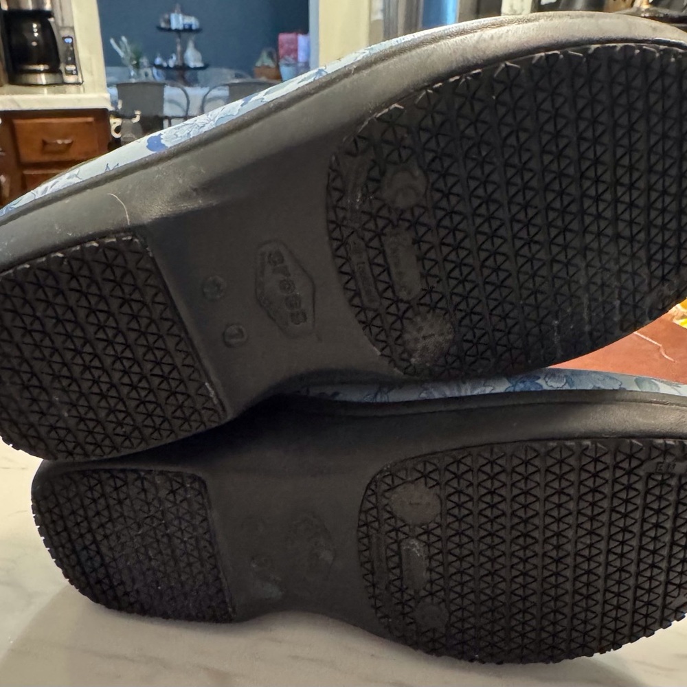 Crocs Blue And White Patterned Clogs - image 2